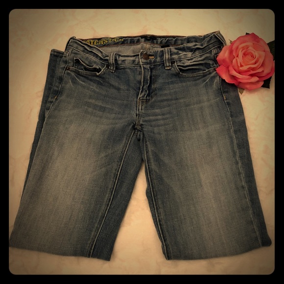 J. Crew Matchstick Stretch Lightwash Jean 27s - Picture 1 of 8